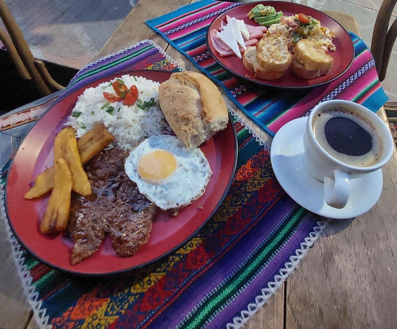 Yati Hostal La Paz Bagian luar foto